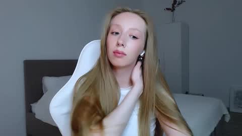 Luna online show from 09-09-25, 09:03