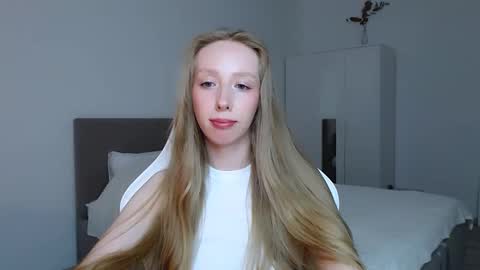 Luna online show from 09-13-25, 07:02