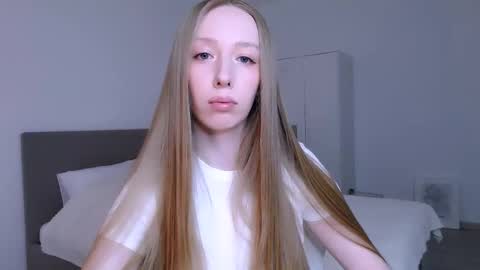 Luna online show from 02-24-26, 08:51