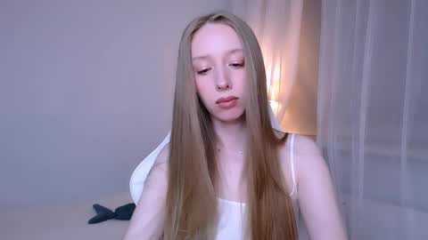 Luna online show from 04-10-26, 10:47