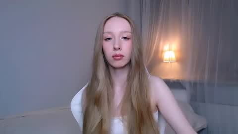 Snapshot of luna_insanity chatting on 05-07-26, 10:15 Luna online show from 05-07-26, 10:15