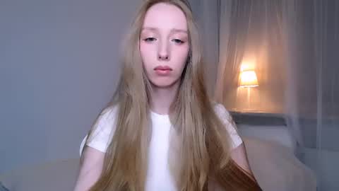 Snapshot of luna_insanity chatting on 06-12-26, 10:52 Luna online show from 06-12-26, 10:52