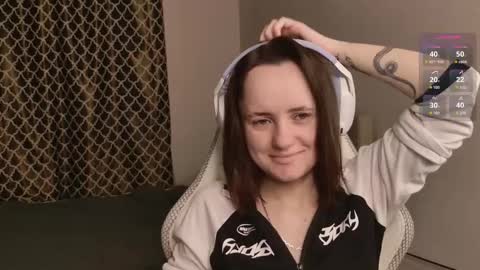 luna_loveeee online show from 11-17-25, 03:23