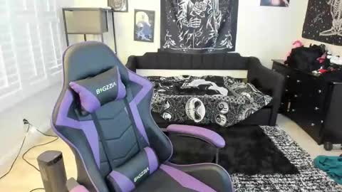 Luna online show from 02-21-26, 07:48