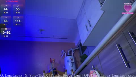 Luna Luuvz online show from 06-20-26, 04:04