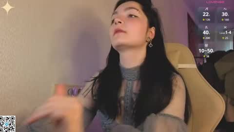 Snapshot of luna_moon13 chatting on 04-13-26, 12:49 Luna online show from 04-13-26, 12:49