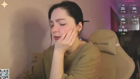 Snapshot of luna_moon13 chatting on 04-16-26, 01:06 Luna online show from 04-16-26, 01:06