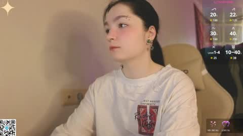 Snapshot of luna_moon13 chatting on 05-02-26, 01:21 Luna online show from 05-02-26, 01:21