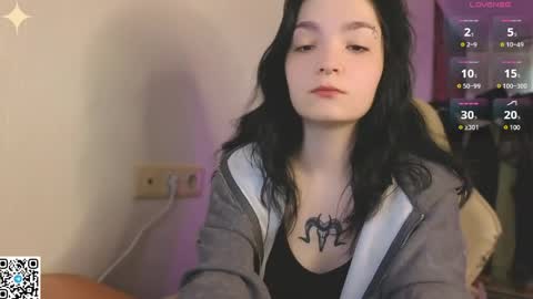 Snapshot of luna_moon13 chatting on 05-31-26, 02:53 Luna online show from 05-31-26, 02:53