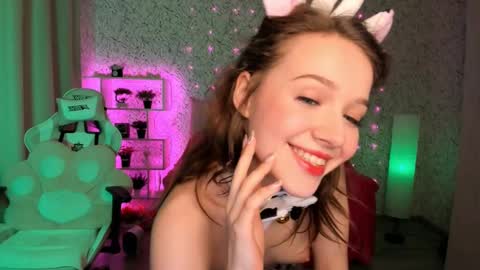 Snapshot of luna_moran chatting on 03-03-25, 06:26 Lina online show from 03-03-25, 06:26