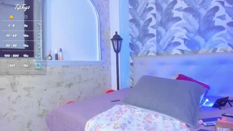 Luna Morgan online show from 02-16-25, 06:54