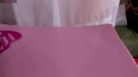 Luna Reid online show from 04-17-26, 04:15