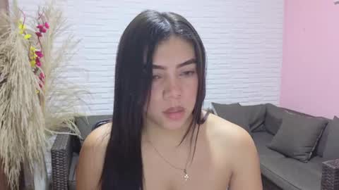 luna_rousse26 online show from 06-05-26, 02:01