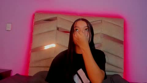 Snapshot of luna_sweeett_ chatting on 12-05-24, 12:22 Luna online show from 12-05-24, 12:22