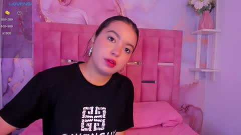 Snapshot of luna_sweeett_ chatting on 09-28-25, 04:34 Luna online show from 09-28-25, 04:34