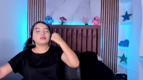 Luna  online show from 11-24-25, 12:05