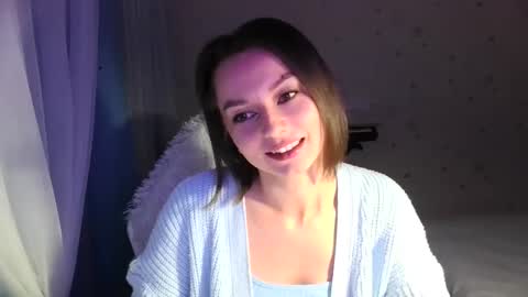Snapshot of lunaa_bluee chatting on 10-24-25, 04:25 lunaa_bluee online show from 10-24-25, 04:25