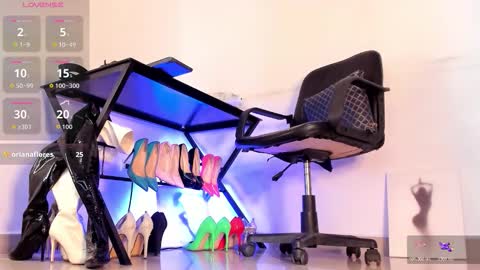  Luna Velez   online show from 11-11-25, 02:28