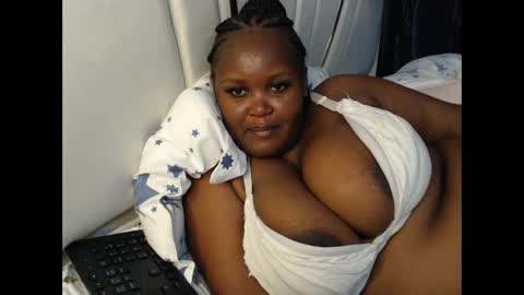 lunabloom01 online show from 02-20-26, 12:29