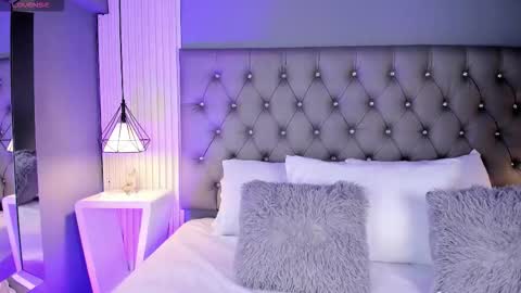 Luna  online show from 01-10-26, 05:26