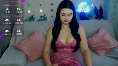 Snapshot of lunablueb chatting on 07-17-26, 05:03 Luna online show from 07-17-26, 05:03