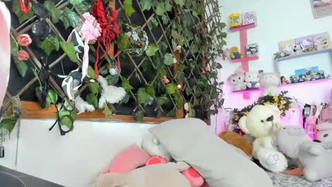 Snapshot of lunacristal_moon chatting on 02-14-25, 01:45 lunacristal_moon online show from 02-14-25, 01:45