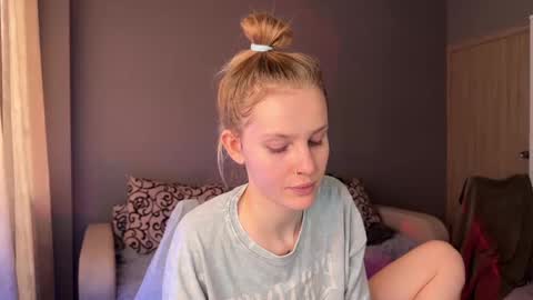 Britney online show from 09-18-25, 05:31