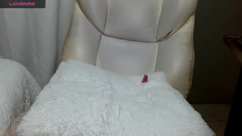 Luna Dread online show from 10-09-25, 05:16