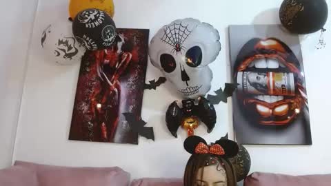 Luna online show from 10-30-25, 03:13