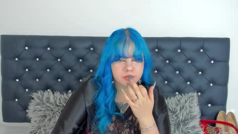 Luna online show from 12-15-25, 12:31