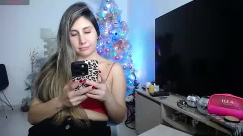 Snapshot of lunagardners chatting on 01-07-25, 05:12 lunagardners online show from 01-07-25, 05:12