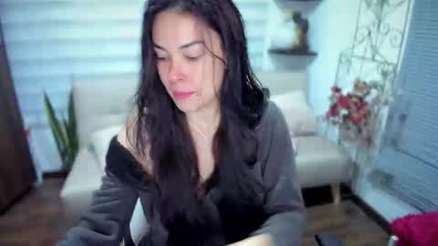 Luna online show from 12-20-25, 03:13