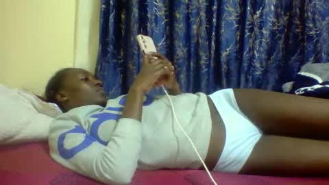 Snapshot of lunah_kitty chatting on 04-18-26, 07:58 lunah_kitty online show from 04-18-26, 07:58