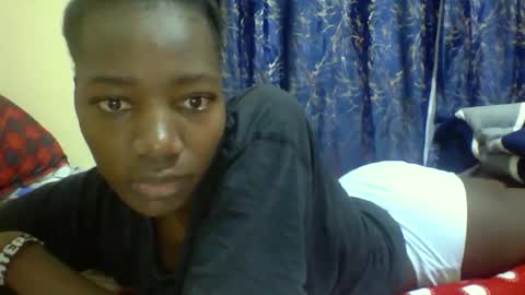 Snapshot of lunah_kitty chatting on 04-21-26, 09:15 lunah_kitty online show from 04-21-26, 09:15