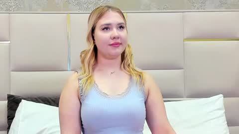 Snapshot of lunahouston chatting on 03-07-25, 04:44 LunaHouston online show from 03-07-25, 04:44