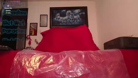 LUNA online show from 10-26-25, 09:04