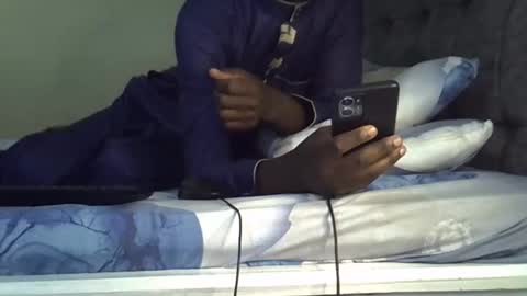 lunalove22_ online show from 04-26-26, 03:37