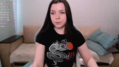 Snapshot of lunalovesuu chatting on 05-21-26, 02:57 Luna online show from 05-21-26, 02:57