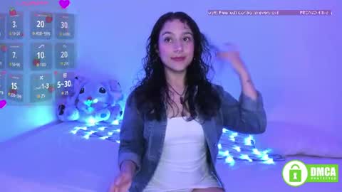 Snapshot of lunamoonroe chatting on 07-06-26, 03:36 Luna Monroe online show from 07-06-26, 03:36