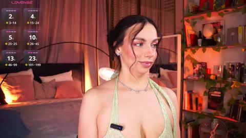 Luna  next streams Mon Fri Sat Sun 8pm-5am gmt0 online show from 11-08-25, 08:51