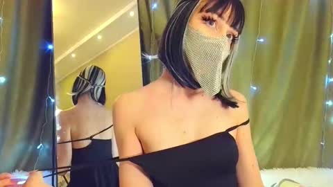 Luna online show from 12-15-25, 07:01