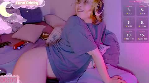 Snapshot of lunaoddity chatting on 04-27-26, 07:23 Luna online show from 04-27-26, 07:23