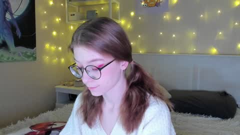 Snapshot of lunar_sofia chatting on 01-14-25, 06:49 Sofia online show from 01-14-25, 06:49