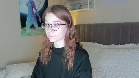 Snapshot of lunar_sofia chatting on 02-28-25, 01:47 Sofia online show from 02-28-25, 01:47