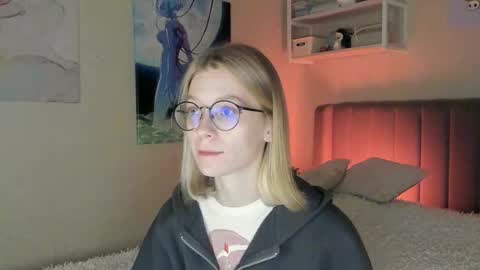 Sofia online show from 10-29-25, 04:31