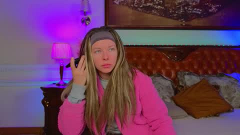 Luna Rishi online show from 01-17-26, 06:07