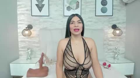 Luna online show from 03-19-26, 11:36