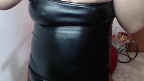 Snapshot of lunasxxcandy chatting on 01-26-25, 09:08 kata online show from 01-26-25, 09:08