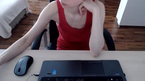 lunavibe_ online show from 06-10-26, 11:53