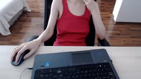 lunavibe_ online show from 06-21-26, 11:46